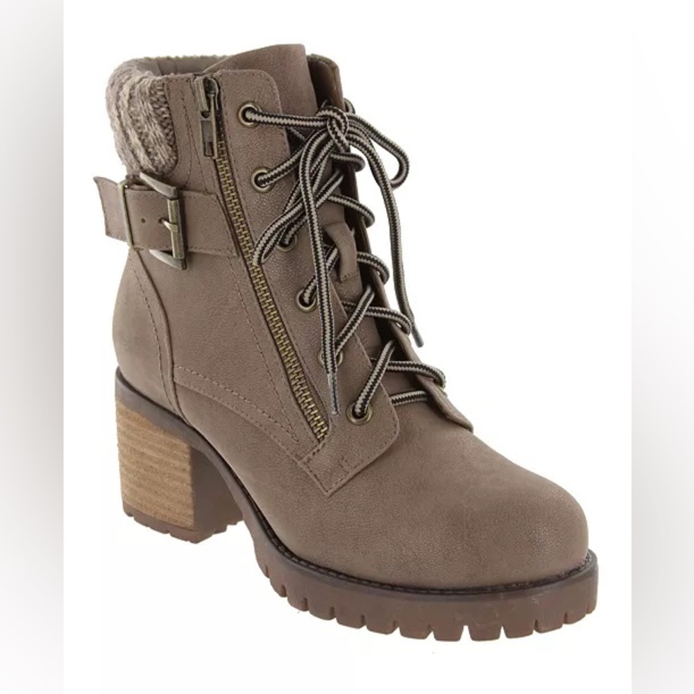 MIA - Women's [ size 7M ] Beckham LaceUp Boots, BRAND NEW!!!